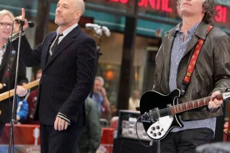 REM em 2008: Nesse período, a banda já tinha certeza que precisava terminar, segundo o baixista Mike Mills (Scott Gries/Getty Images)