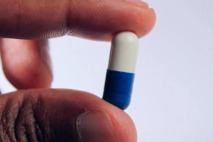 
	O medicamento &eacute; de interesse estrat&eacute;gico da Anvisa para as pol&iacute;ticas de tratamento de hepatite do Minist&eacute;rio da Sa&uacute;de e at&eacute; o fim do ano ser&aacute; decidido se o SUS o disponibilizar&aacute; gratuitamente
 (Marcos Santos/USP Imagens)