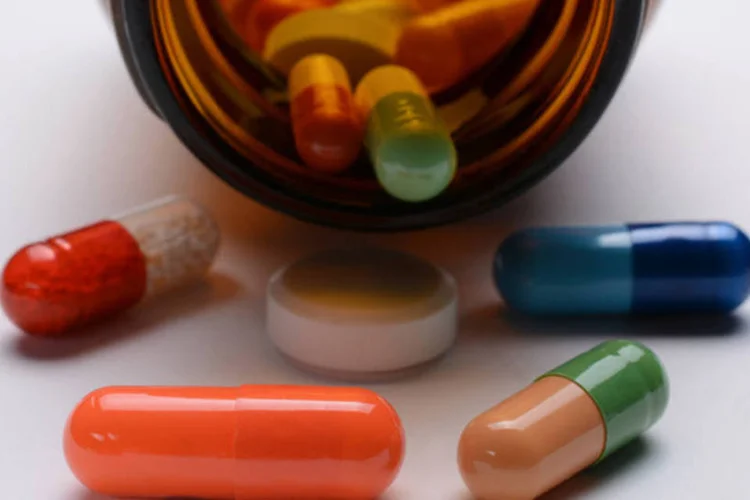 
	Rem&eacute;dios: a venda dos produtos tinha sido suspensa no in&iacute;cio de agosto por causa da altera&ccedil;&atilde;o do fornecedor de mat&eacute;ria-prima sem autoriza&ccedil;&atilde;o da Anvisa
 (Thinkstock)