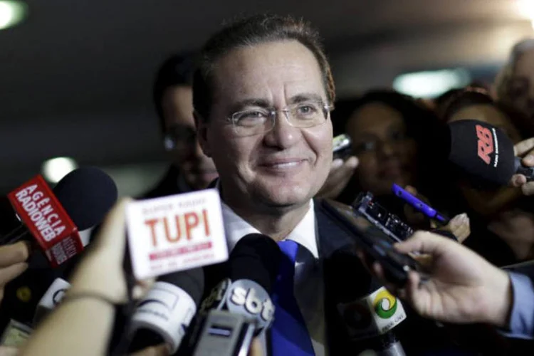 
	Renan Calheiros: &quot;nunca cometi impropriedades, tudo que disseram at&eacute; aqui foi por &#39;ouvi dizer&#39;. N&atilde;o h&aacute; nenhuma prova e n&atilde;o haver&aacute; nenhuma prova&quot;, disse o presidente do Senado
 (Ueslei Marcelino/ Reuters)