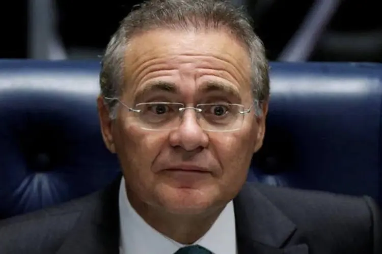 
	Renan Calheiros: de acordo com o senador, n&atilde;o est&aacute; decidido se haver&aacute; sess&atilde;o no fim de semana, ou se o julgamento ser&aacute; suspenso na sexta-feira e retomado na segunda
 (Ueslei Marcelino / Reuters)