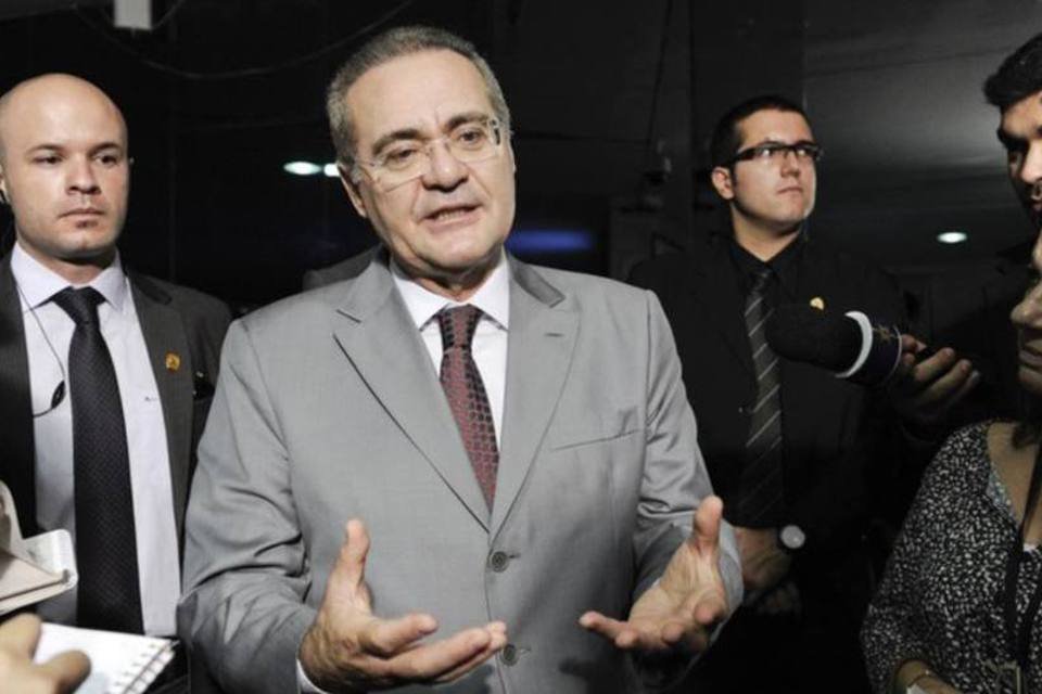 Renan rejeita defesa e quer derrubar liminar de supersalário