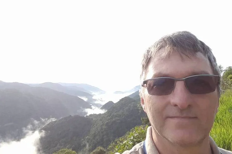 Renato Bolsonaro: no cargo há três anos, ele recebia R$ 17 mil mensais, mas não aparecia para trabalhar (Reprodução/Facebook)