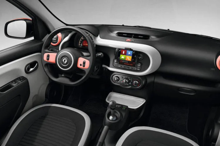 
	Renault Twingo: a s&eacute;rie, que homenageia o Brasil, chega com visual diferenciado do restante da gama, al&eacute;m de mais equipamentos
 (Divulgação)