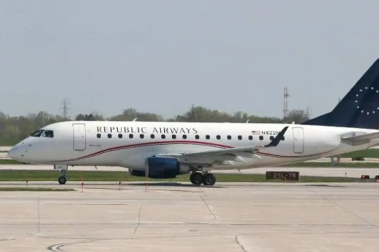 
	Avi&atilde;o daRepublic Airways: at&eacute; o final de junho, a Republic recebeu 140 aeronaves E-Jets da Embraer
 (Cliff/Wikimedia)