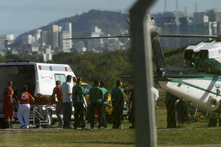 
	V&iacute;timas da explos&atilde;o: especialistas da BW retornaram &agrave; unidade para avaliar se &eacute; seguro dar continuidade dos esfor&ccedil;os de busca e resgate
 (Rodrigo Gavini/Reuters)