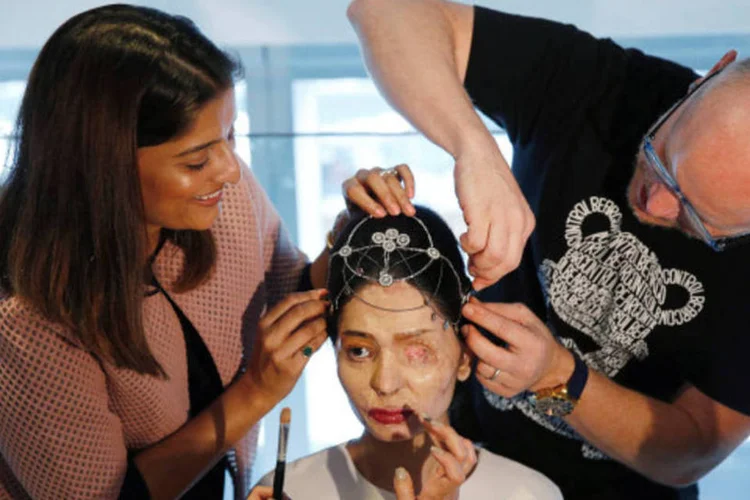
	Reshma Qureshi: &ldquo;na &Iacute;ndia &eacute; mais f&aacute;cil e barato conseguir &aacute;cido do que um batom&rdquo;, conta a modelo
 (Lucas Jackson/Reuters)