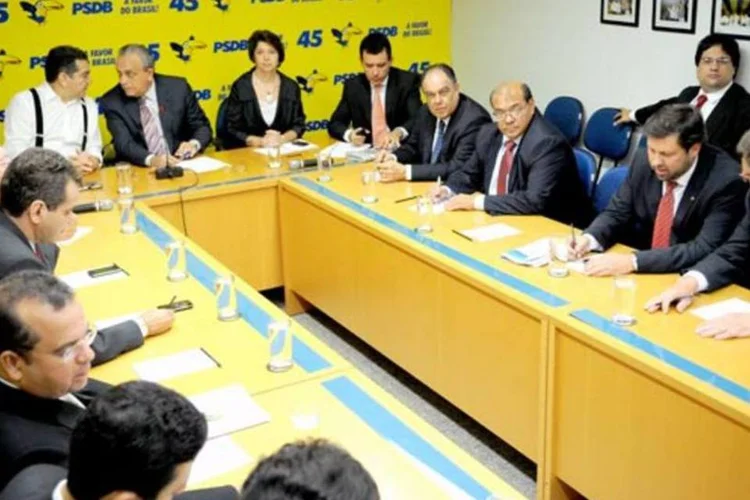 Reunião da executiva do PSDB: Sérgio Guerra criticou "o jeito de fazer política do governo petista" (Fábio Rodrigues Pozzebom/AGÊNCIA BRASIL)