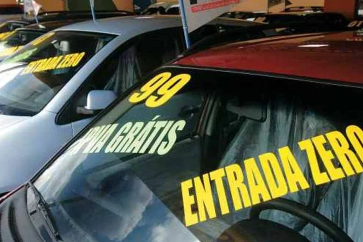 
	Carros mais baratos e mais vendidos s&atilde;o os que menos perdem valor na hora da revenda.
 (Ciete Silvério/Quatro Rodas)