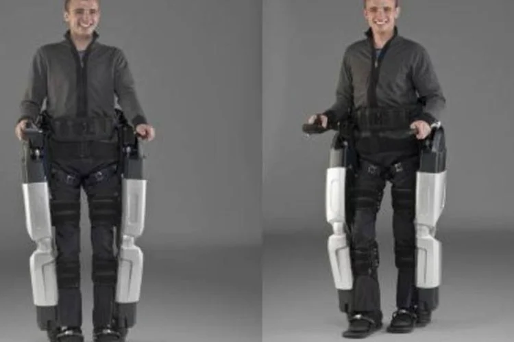 Robotic Exoskeleton permite às pessoas andar e subir e descer escadas e rampas