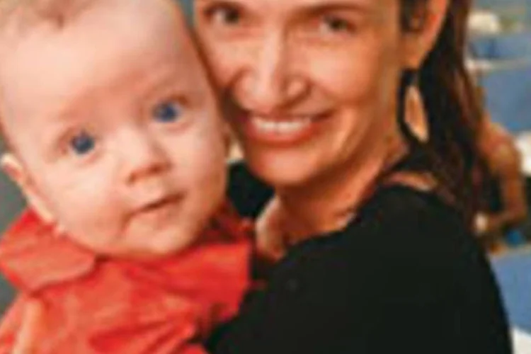 Renata, da Atento, com Orlando: a promoção veio com o bebê