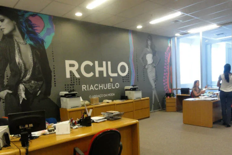
	Riachuelo: lucro l&iacute;quido consolidado da Guararapes, dona da varejista, caiu 40% no segundo trimestre
 (Luísa Melo/EXAME.com)