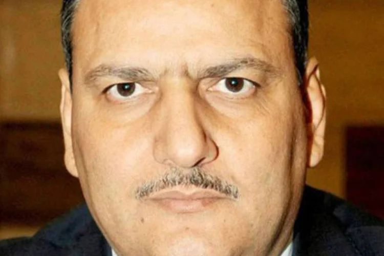 
	Riad Hijab: o Tesouro ressaltou que o fim das san&ccedil;&otilde;es ilustra a&nbsp;&quot;flexibilidade e capacidade&quot;&nbsp;de resposta do regime de san&ccedil;&otilde;es dos EUA
 (Louai Beshara/AFP)