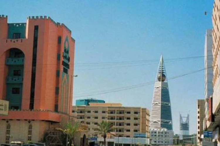 Riad, capital da Arábia Saudita: durante o Ramadã, os fiéis não podem comer, beber, fumar e manter relações sexuais da alvorada até o crepúsculo (Bruno Gririn/Flickr)