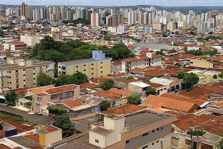 
	Ribeir&atilde;o Preto (SP): desaparecimento de estudante foi registrado h&aacute; uma semana
 (Wikipedia)