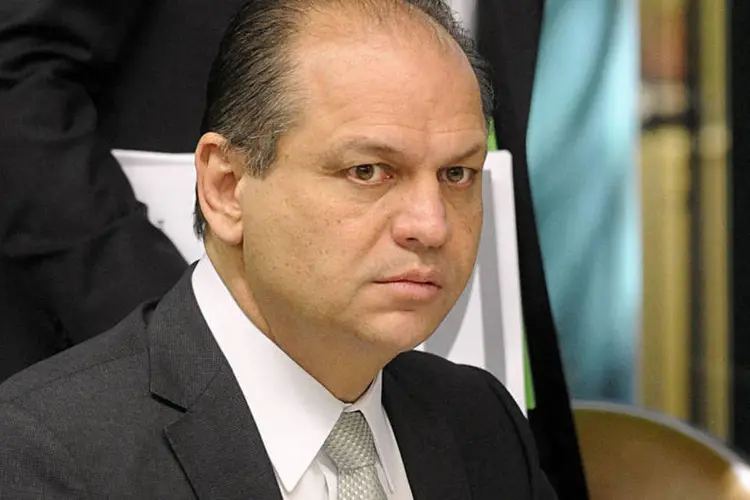 
	Ricardo Barros: o ministro n&atilde;o detalhou quais seriam os primeiros programas afetados pela falta de verba
 (Lúcio Bernardo JR/ Câmara dos Deputados/Agência Câmara)