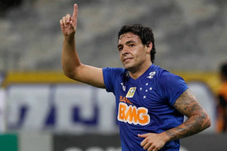 O atacante Ricardo Goulart: transferência do atacante é a venda mais cara de um jogador de futebol do Brasil para a China (Washington Alves/Getty Images)