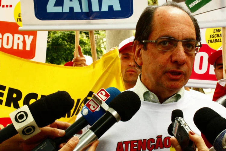 Ricardo Patah: "Da forma que o texto está, o edital pode ser feito pela própria empresa. Sem legitimidade na eleição ou transparência, poderemos ter uma diminuição da capacidade do movimento sindical no país", disse o presidente da UGT. (Tadeu Breda/Flickr)