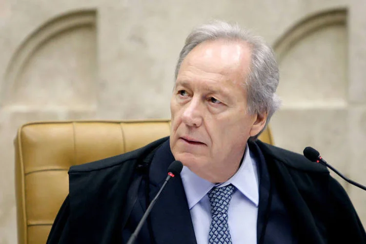 
	Lewandowaski: presidente do STF diz que a resolu&ccedil;&atilde;o da quest&atilde;o no Supremo deve ser tratada com o relator das a&ccedil;&otilde;es, ministro Edson Fachin
 (Fellipe Sampaio/SCO/STF)