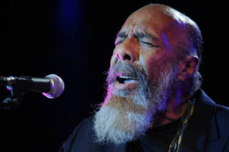 Richie Havens, que emergiu da cena folk de Nova York nos anos 1960, abriu o lendário festival de Woodstock (Brad Barket/Getty Images)