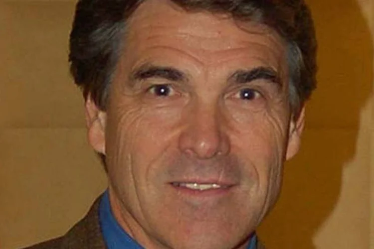 Durante conferência com membros de seu partido, Perry disse que está 'totalmente convencido' de que será eleito presidente dos EUA (Wikimedia Commons)
