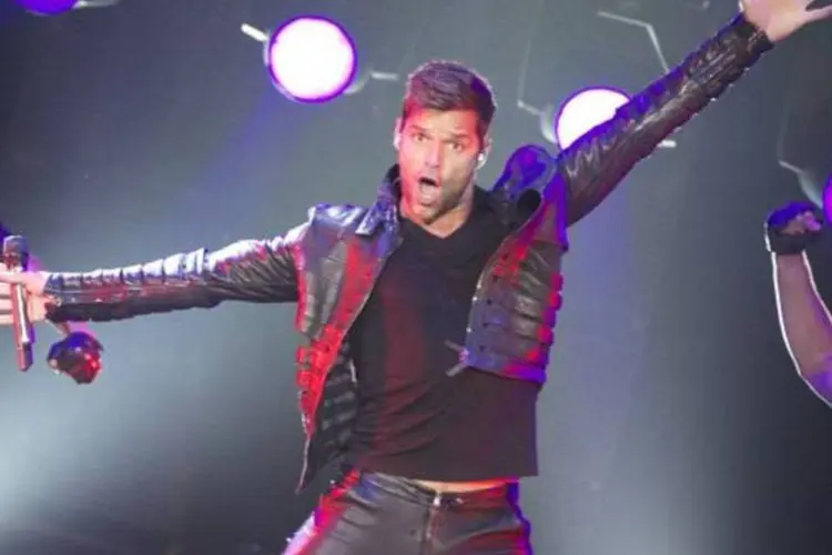 
	Ricky Martin: segundo Weil, diretor de marketing da Fifa, Ricky Martin &eacute; sim um dos jurados que ajudar&aacute; a escolher as m&uacute;sicas
 (Carlos Alvarez/Getty Images)