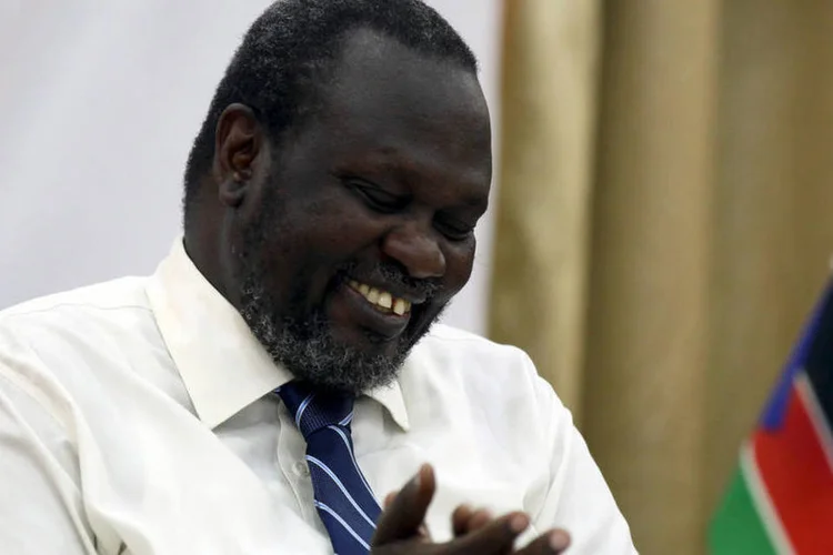 
	Riek Machar: &quot;Estou comprometido com a aplica&ccedil;&atilde;o deste acordo, para que o processo de reconcilia&ccedil;&atilde;o e repara&ccedil;&atilde;o comece o quanto antes poss&iacute;vel&quot;
 (Tiksa Negeri / Reuters)