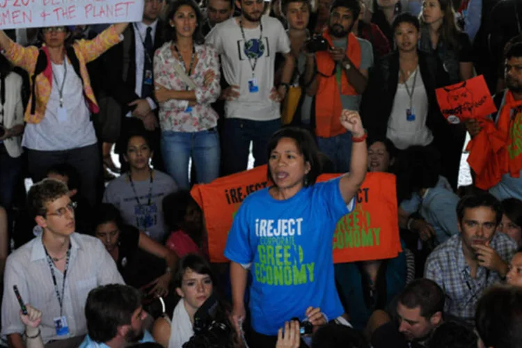Movimentos sociais e alguns líderes estrangeiros condenam a falta de ousadia do documento final da conferência, que será entregue nesta sexta (Fabio Rodrigues Pozzebom/ABr)