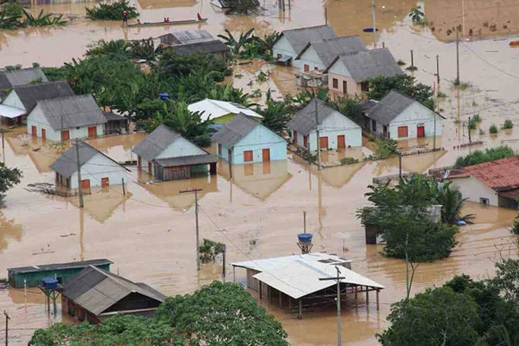 
	Enchente provocada por cheia do Rio Acre: j&aacute; s&atilde;o 40 bairros atingidos
 (Divulgação/Secom Acre)
