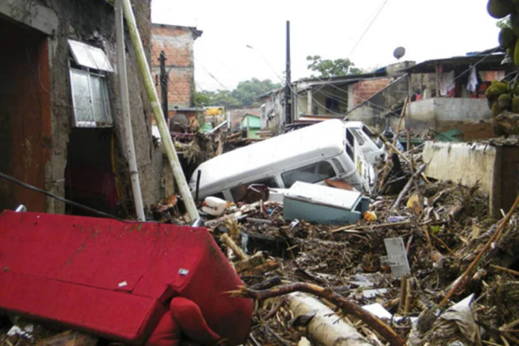 Desastres causados pela chuva em Xerém, distrito de Duque de Caxias (RJ) (Vladimir Platonov/ABr)