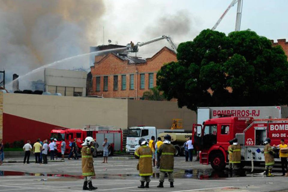 Rio pode dar incentivos a atingidos por incêndio em shopping