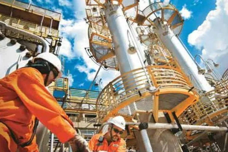
	Rio Grande do Norte: a estimativa dos promotores potiguares &eacute; de que aproximadamente R$ 3 milh&otilde;es tenham sido desviados por ordem dos ent&atilde;o prefeitos e demais agentes p&uacute;blicos.
 (CANINDE SOARES)