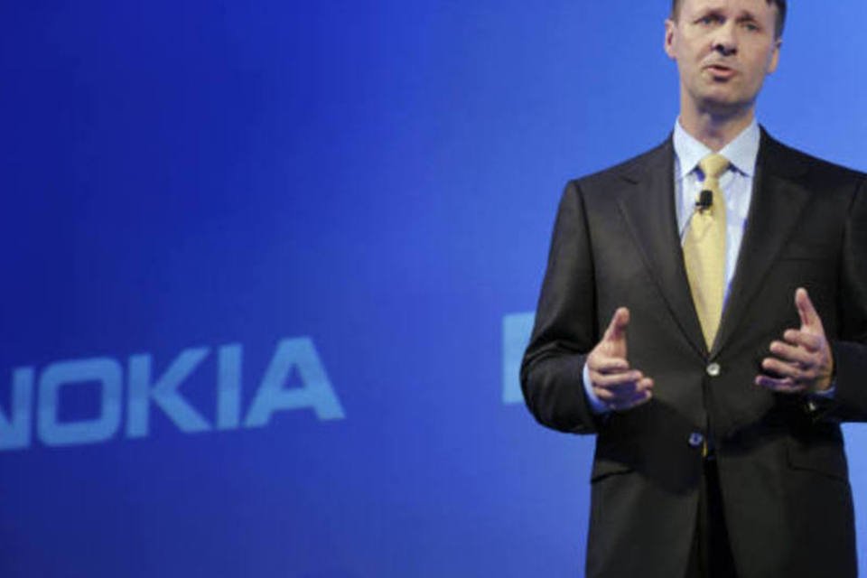 Nokia admite que pagou mais por saída de Elop da empresa