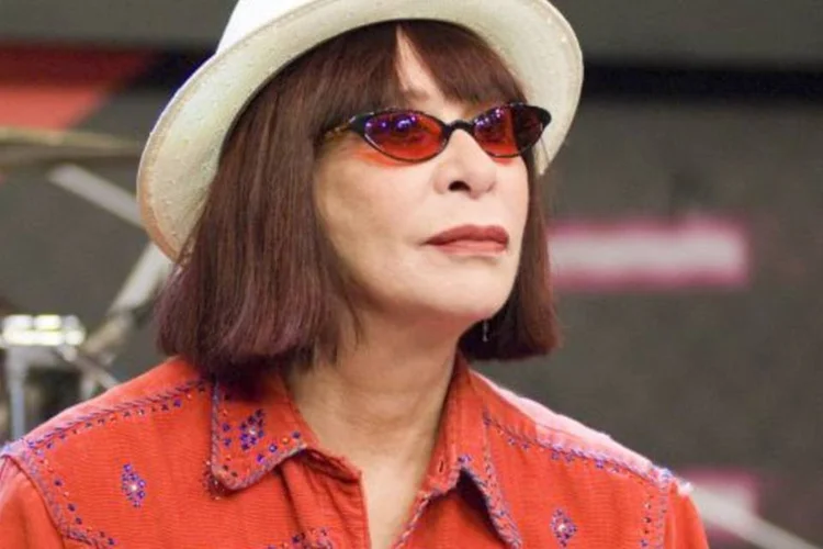 Rita Lee não falou com a imprensa ontem sobre a decisão. Avessa a entrevistas, limitou-se a, no final da tarde, voltar ao twitter (Bob Paulino/Rede Globo/Divulgação)