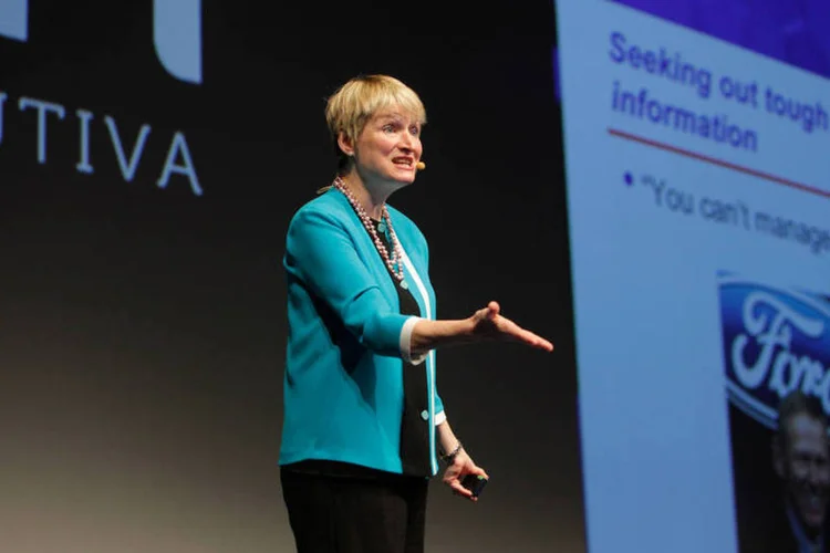 Rita McGrath, professora de estratégia da Universidade de Columbia, em palestra na HSM Expomanagement em São Paulo (Divulgação)