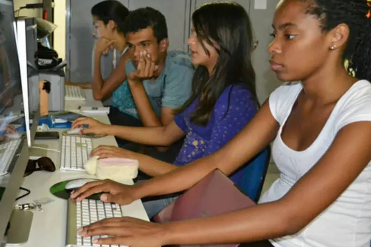 
	Pesquisa revelou que 79% dos jovens que possuem acesso &agrave; internet mant&eacute;m contas em redes sociais
 (Divulgação/ Secretaria de Educação do RN)