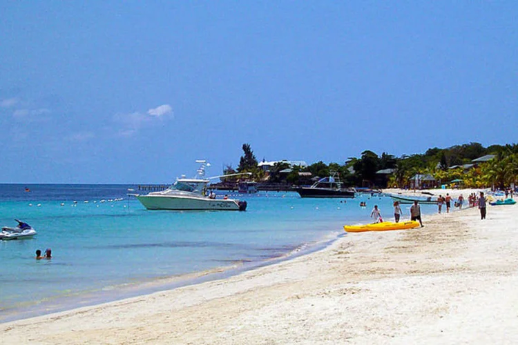 Serviço Geológico dos Estados Unidos localizou o terremoto em um ponto a 202 quilômetros de Barra Patuca, em Honduras (Wikimedia Commons/Wikimedia Commons)