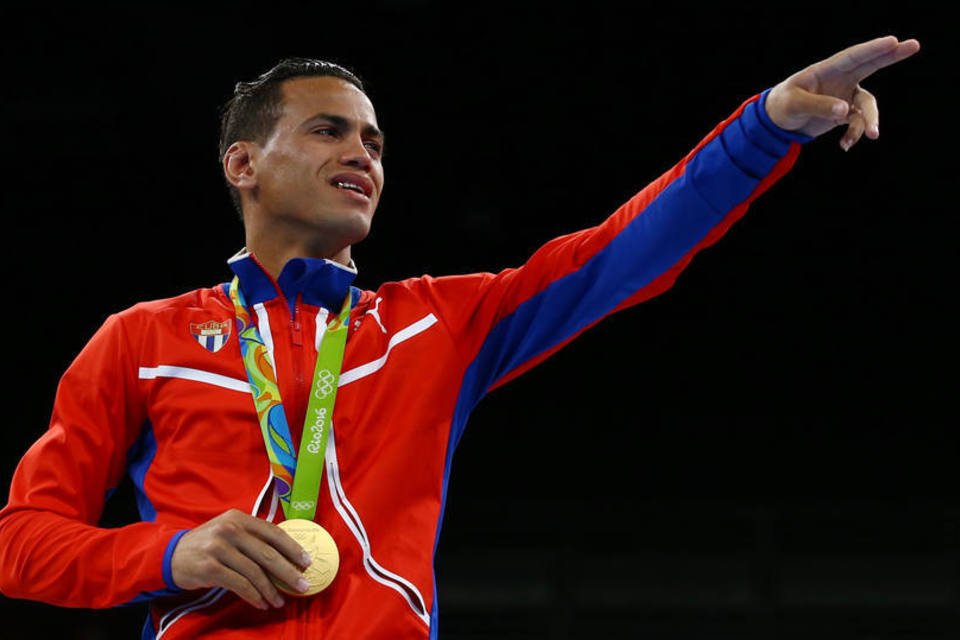 Robeisy Ramírez: Cubano venceu o primeiro round por 29 a 28 (REUTERS/Peter Cziborra)