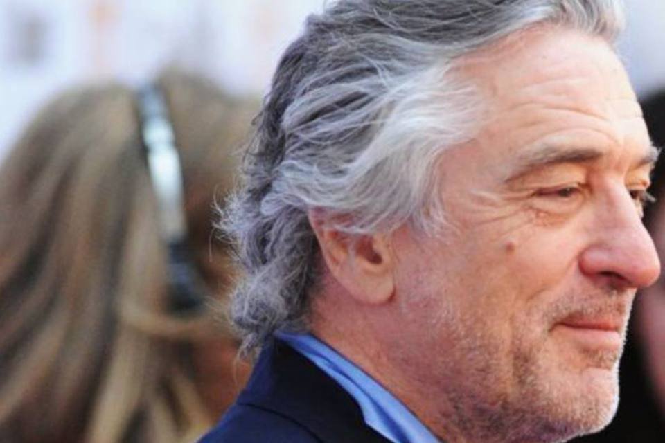 De Niro agradece a bombeiros que apagaram fogo em sua casa