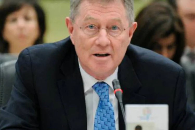 O enviado da ONU Robert Serry: secretário-geral adjunto da ONU declarou que Serry foi abordado por homens armados fora de um quartel-general naval (AFP/Arquivos)