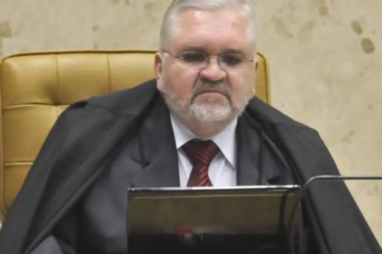 Roberto Gurgel, procurador-geral da República: processo já está no STF (Agência Brasil)