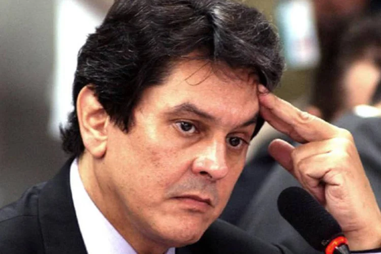 
	O ex-deputado Roberto Jefferson foi condenado a sete anos e 14 dias de pris&atilde;o por corrup&ccedil;&atilde;o passiva e lavagem de dinheiro
 (Wilson Dias/ABr)