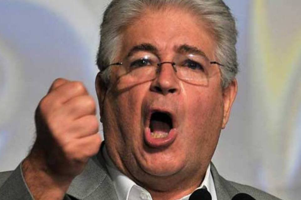 Serraglio representa Cunha no Ministério da Justiça, diz Requião