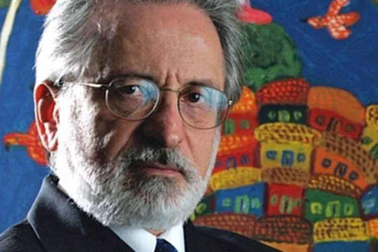 Abdenur: "país tem de continuar a buscar seu espaço, mas sem estripulias"  (VEJA)