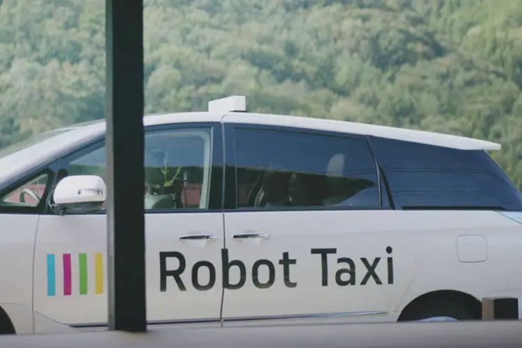 Robot Taxi: empresa faz testes para estreia em 2020 (Reprodução/YouTube)