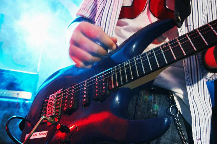 Rock: músicas famosas ou do momento são muito usadas em comerciais (ThinkStock)