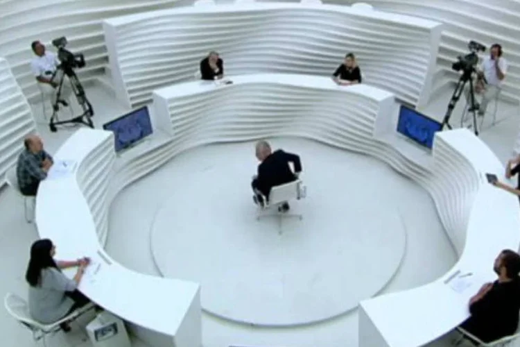 Programa Roda Viva, da TV Cultura: em um cenário que aponta queda de audiência para a maioria dos canais abertos, a Cultura segue numa louvável contramão (Reprodução/Youtube)