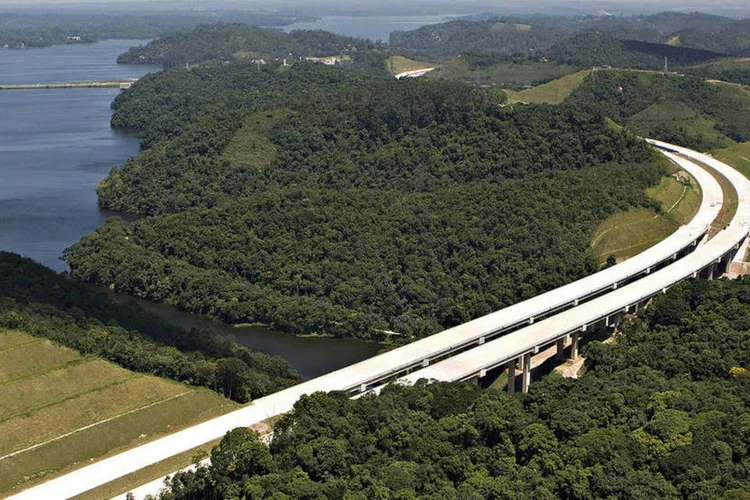 
	Trecho do Rodoanel: tr&aacute;fico est&aacute; interrompido entre os quil&ocirc;metros 10 e 22
 (Milton Michida/Governo do Estado de SP)