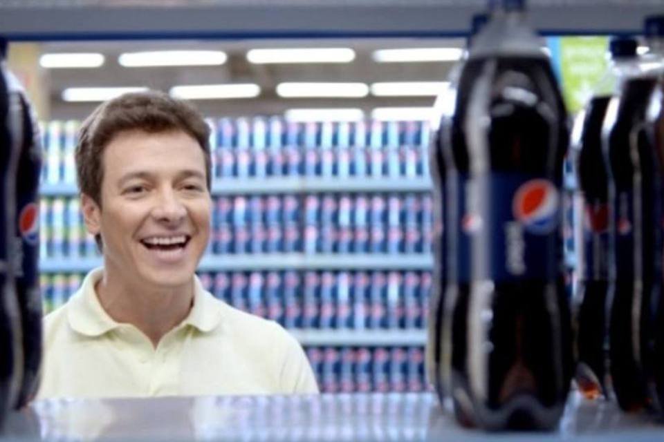 Pepsi faz promoção "pague 2, leve 3" neste fim de semana