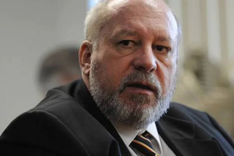 O novo presidente da Telebras, Rogério Santanna, recebido em encontro no Ministrério das Comunicações para discutir a reestruturação da estatal. (.)